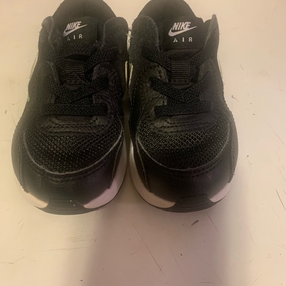 Kids Nike - Picture 2 of 2